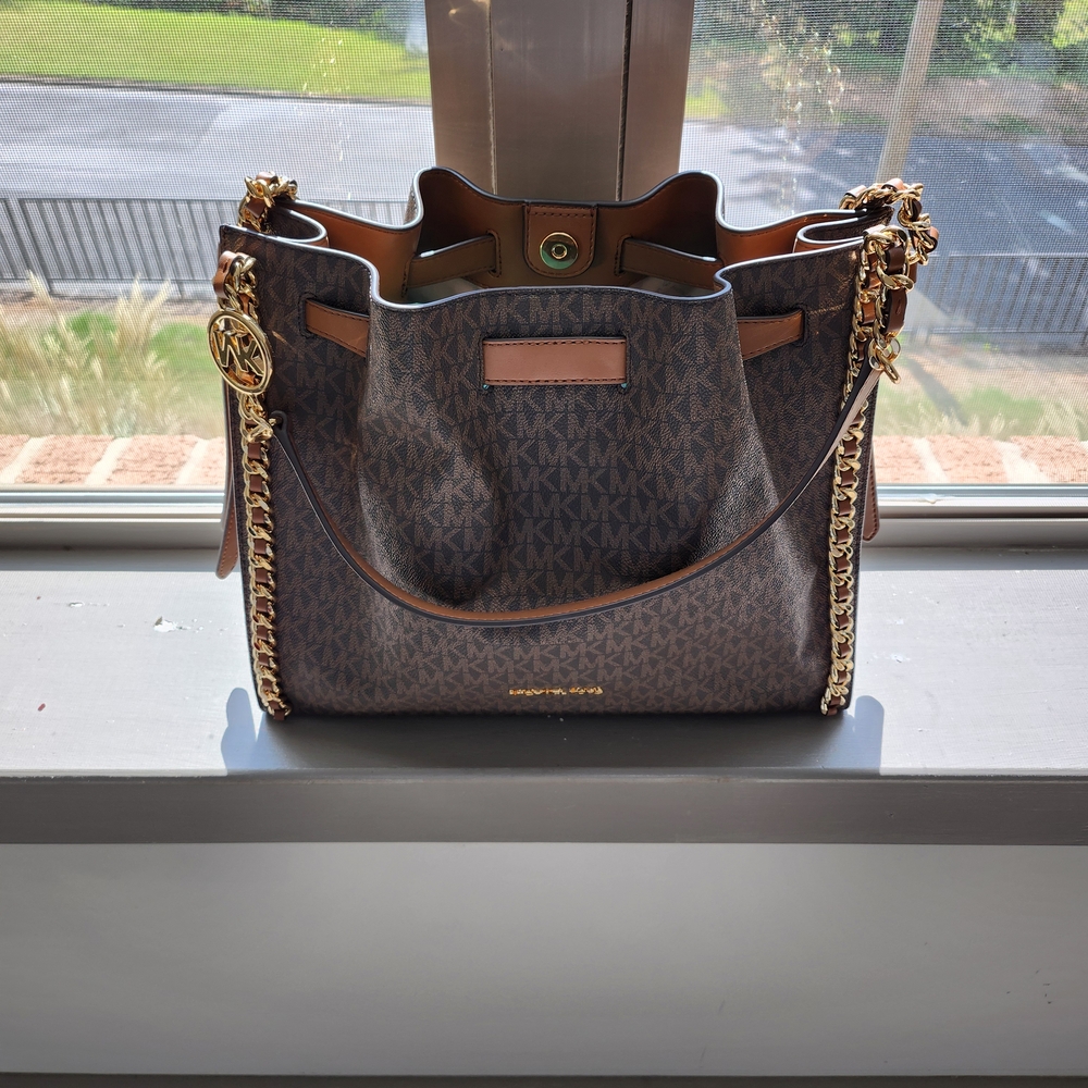 Michael Kors Dark Brown Shoulder Bag with Gold Chain